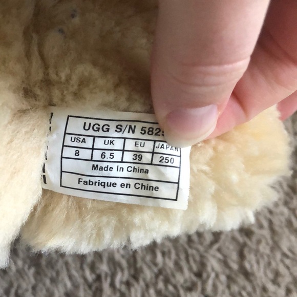 Classic Short Chestnut UGG Boots size 8 - Picture 6 of 6